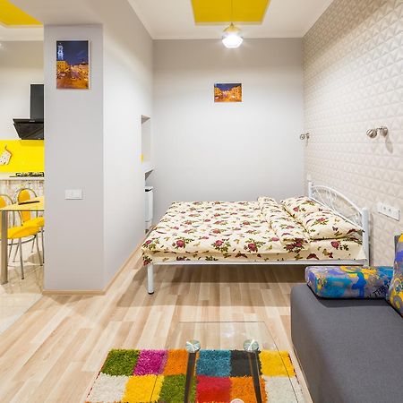 Apartment On Pekarska Street Зі Світлом! ลวีฟ ภายนอก รูปภาพ
