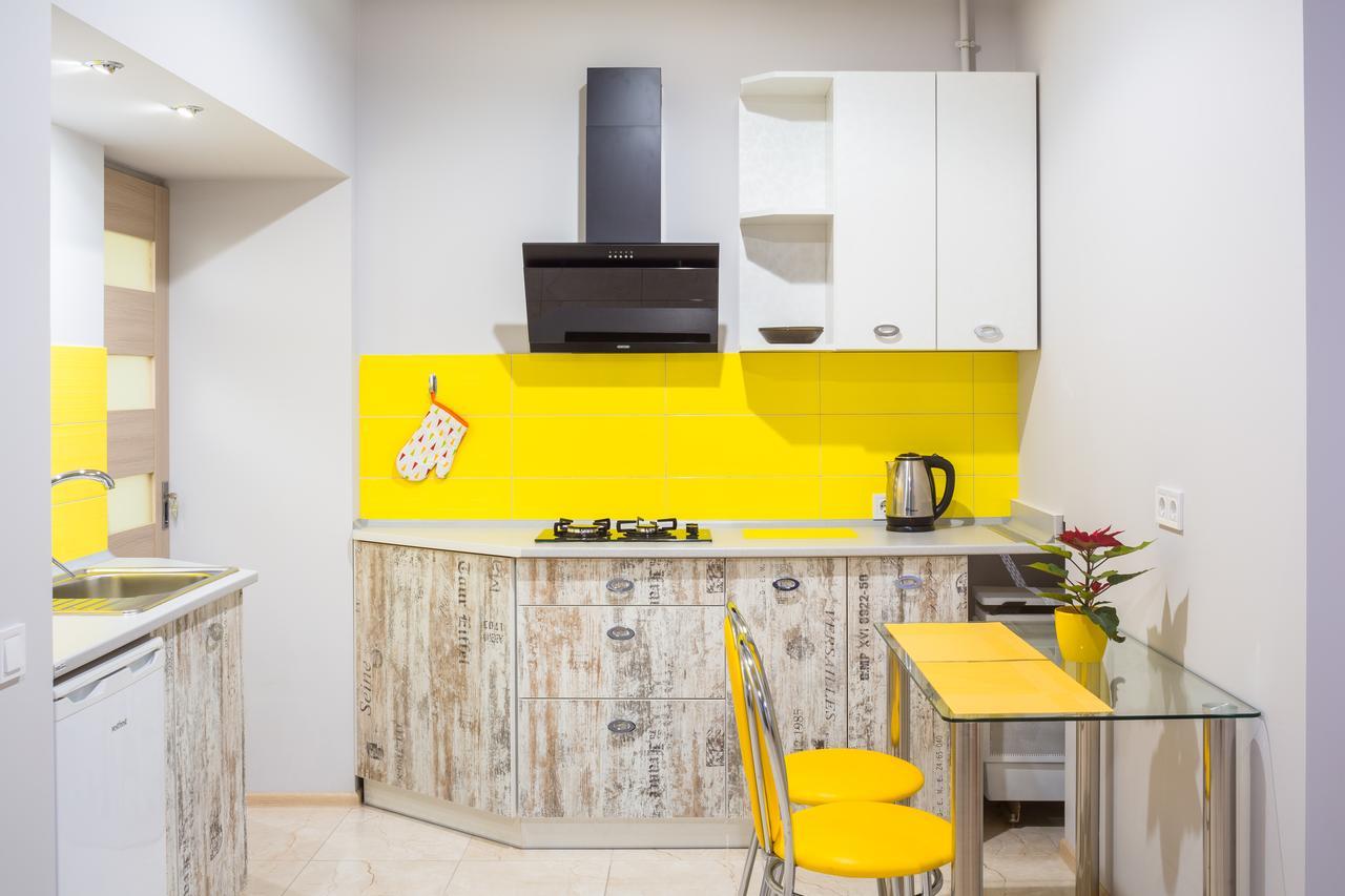 Apartment On Pekarska Street Зі Світлом! ลวีฟ ภายนอก รูปภาพ