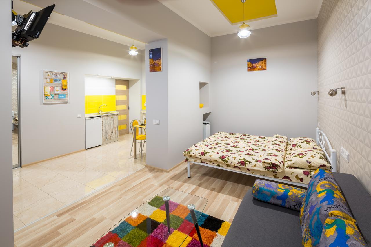 Apartment On Pekarska Street Зі Світлом! ลวีฟ ภายนอก รูปภาพ